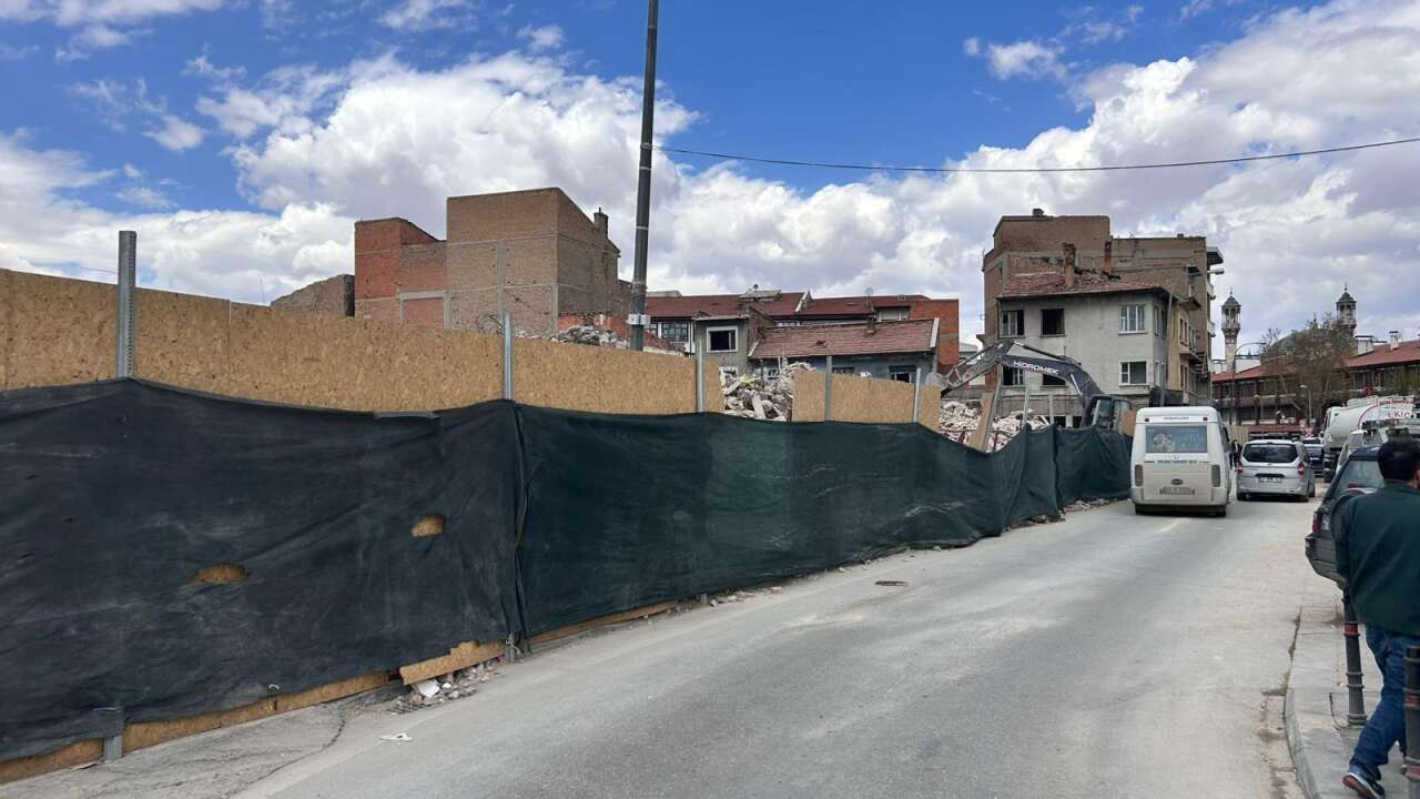 Konya’nın kalbinde yıkım sürüyor 12